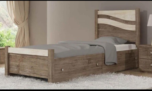 تخت یک نفره در سایز 90*190 دارای دو عدد کشو و کلاف زیر تشک